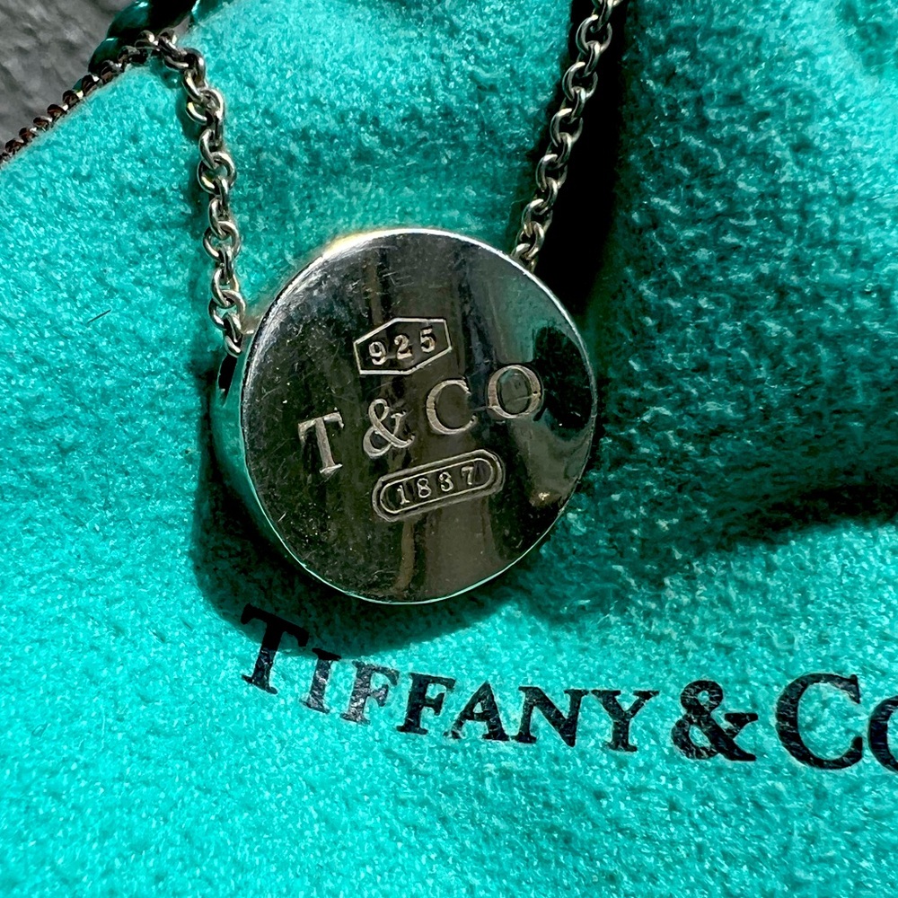 🩵🦋 Tiffany T&Co Concave Round Silver 925 Necklace 2006